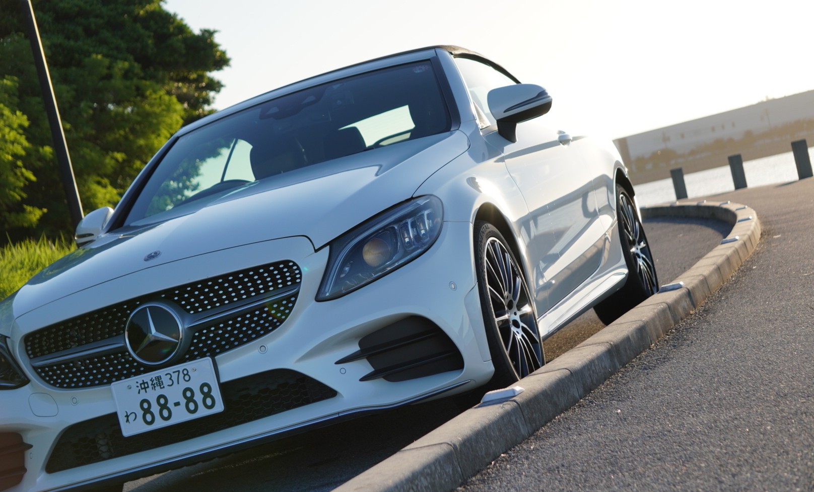 メルセデス・ベンツに特化したレンタカーサービス